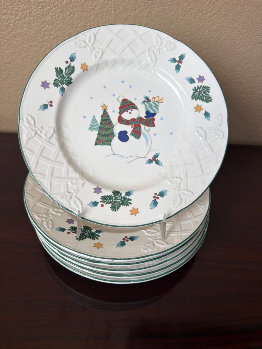 Mikasa English Countryside Winter Scene DP008 Dessert/Salad Plates Set of 6